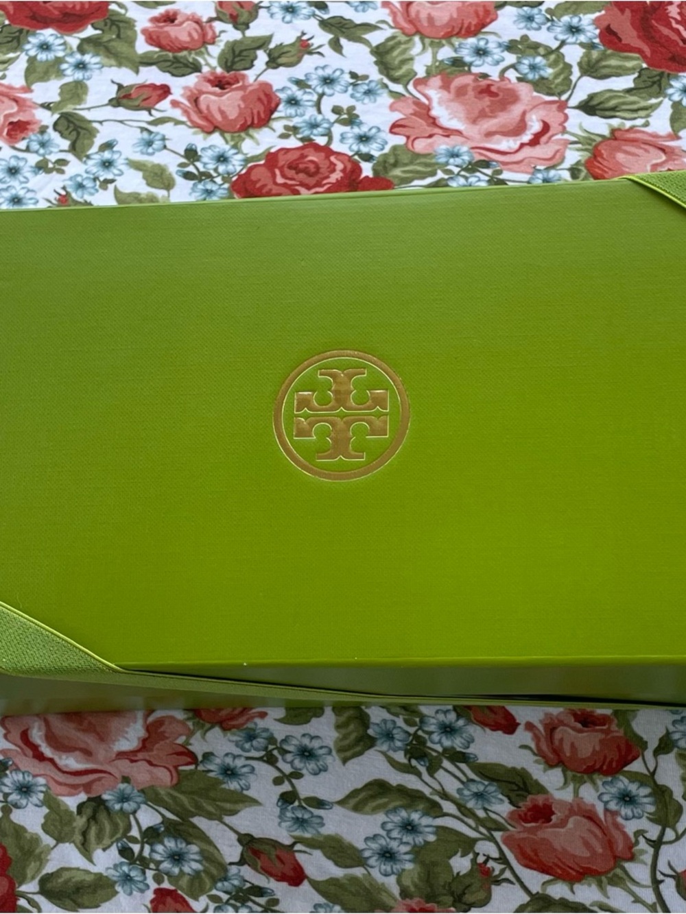 **MOTHERS DAY SPECIAL**Tory Burch Pave Knotted Millers in ‘Dark Carmine’ size 6 - Picture 7 of 10